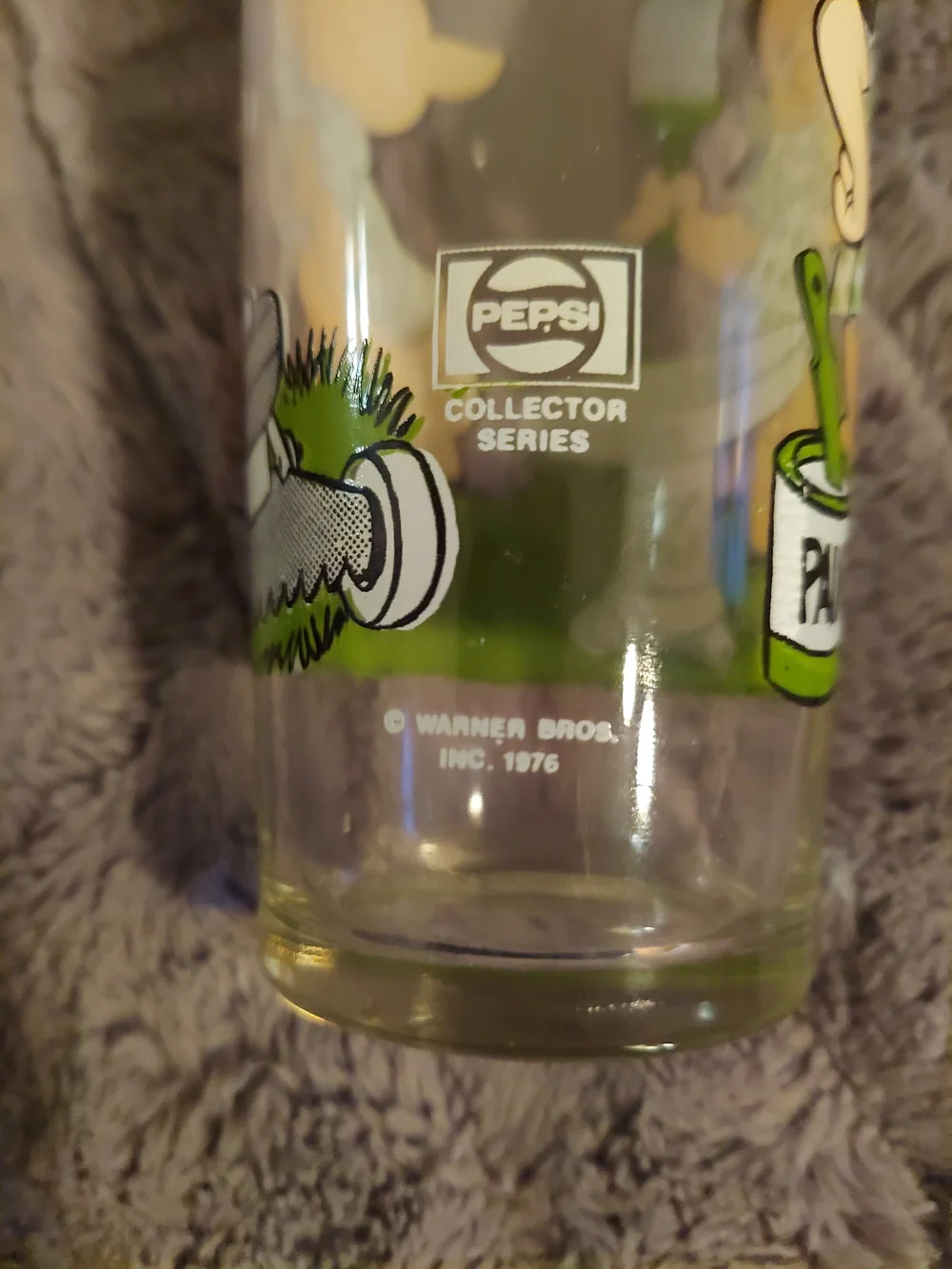 Looney Tunes Collectible Glass - Multi-Character Set in Blue, Green, White